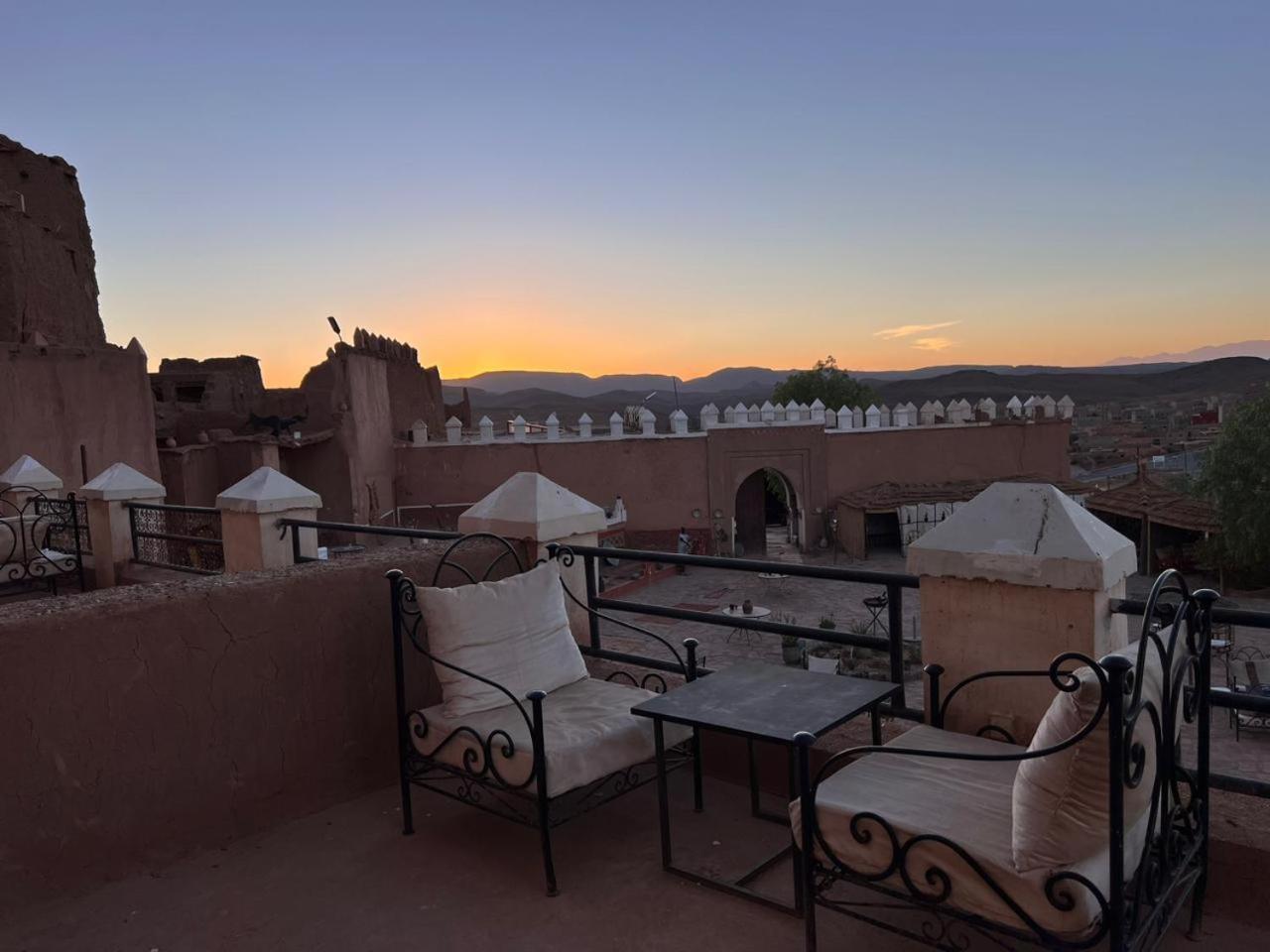 Kasbah Tifoultoute Tajda Bagian luar foto